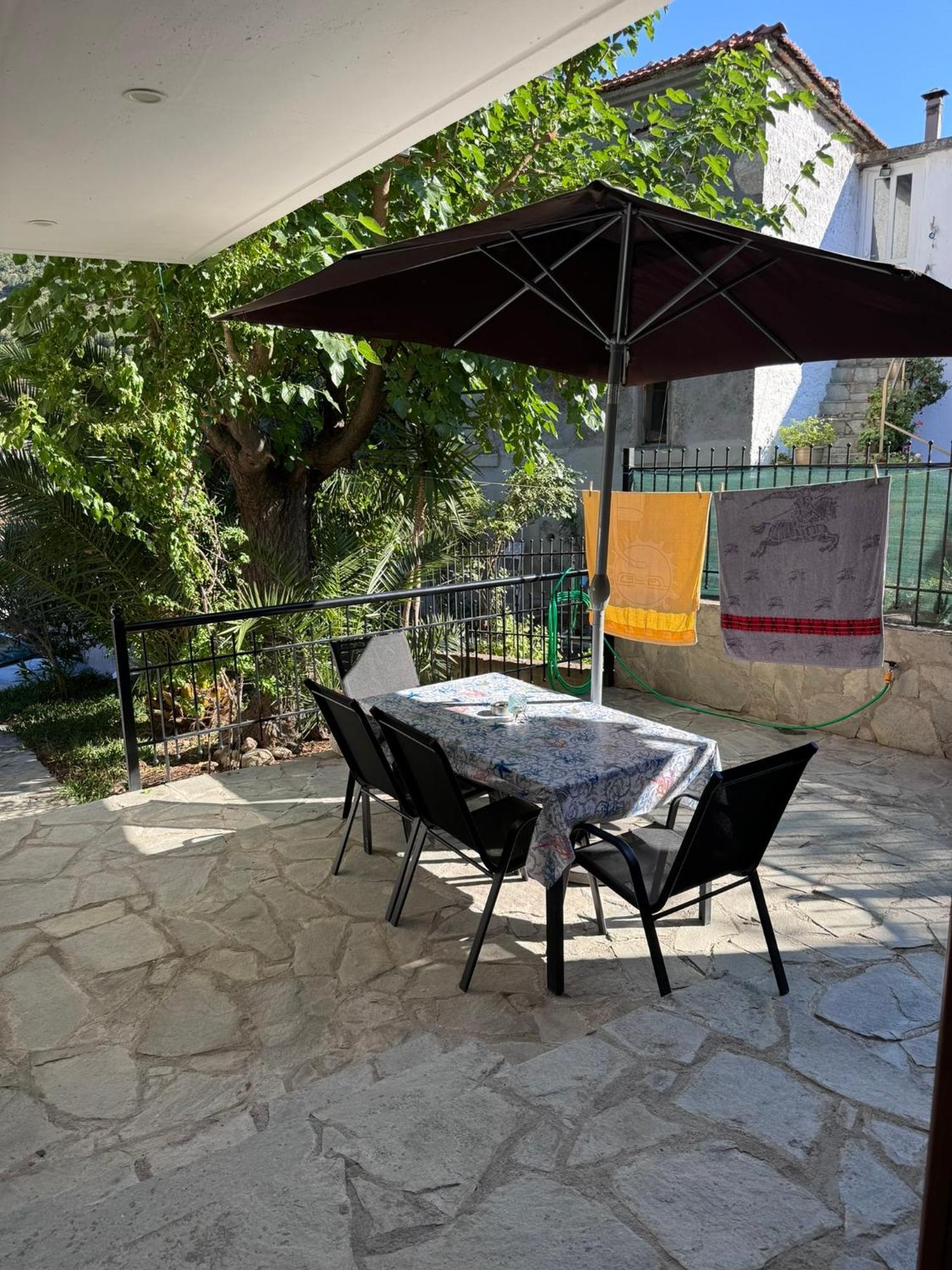Stone House Under A Rock Kukos Apartment ซีเกีย ภายนอก รูปภาพ